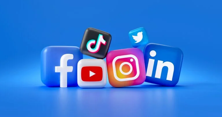 10 Advantages and Disadvantages of Social Media 1 social media